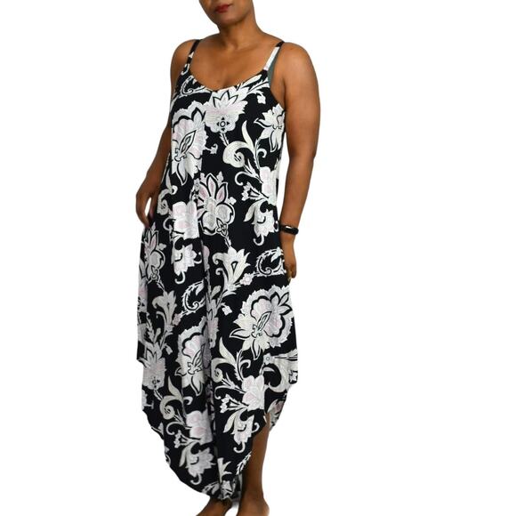 Wide Leg Jumpsuit Black Printed Draped Pink Straps Capri Loose Sack Size Medium - Picture 10 of 13